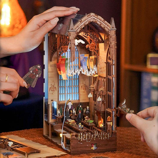 Hogwarts Great Hall Book Nook