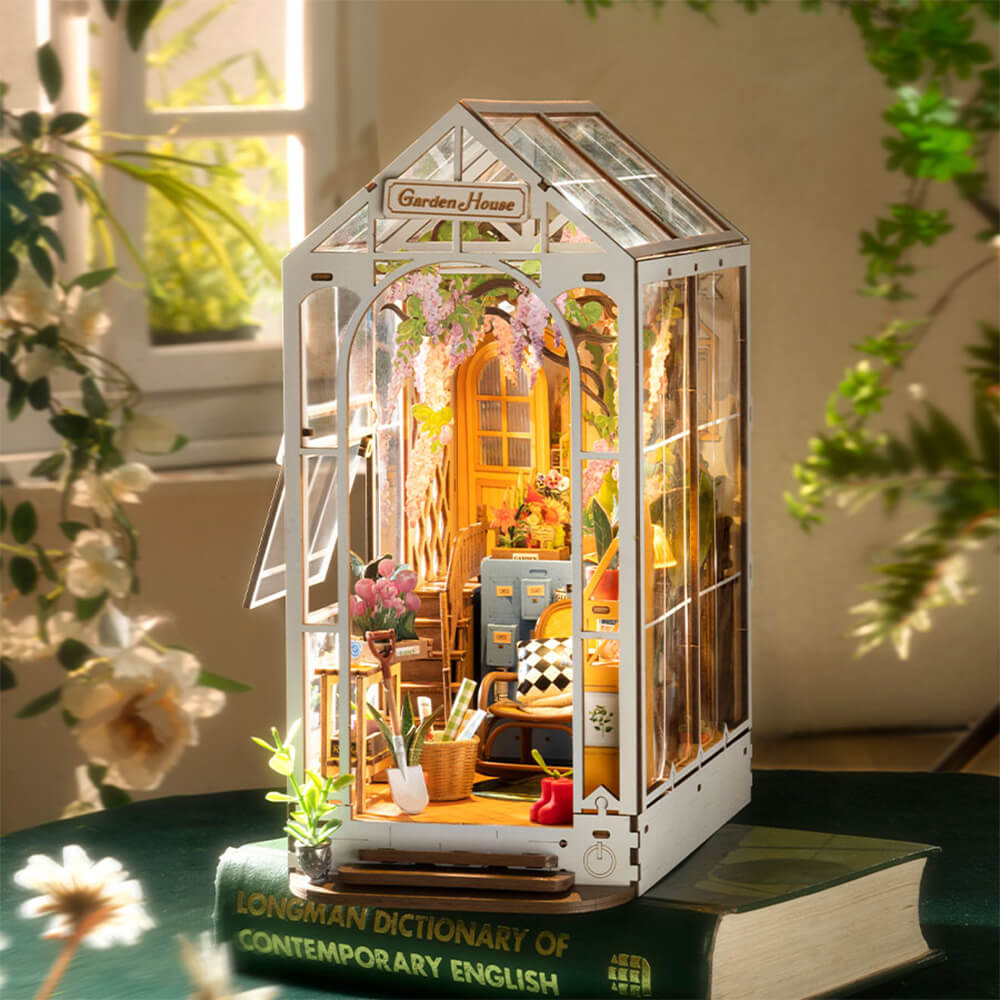 Summer Garden House Book Nook kit