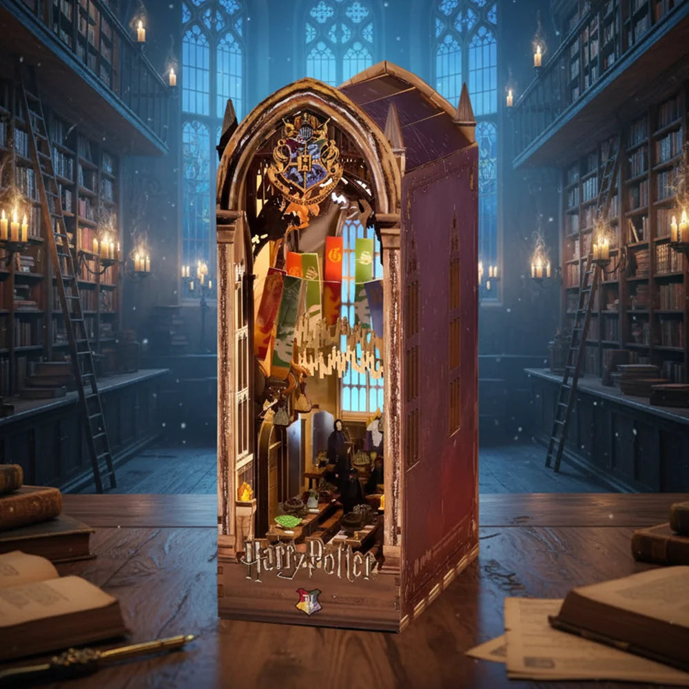 Hogwarts Great Hall Book Nook